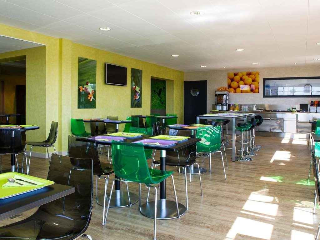 Ibis Styles Bourges Restaurante foto
