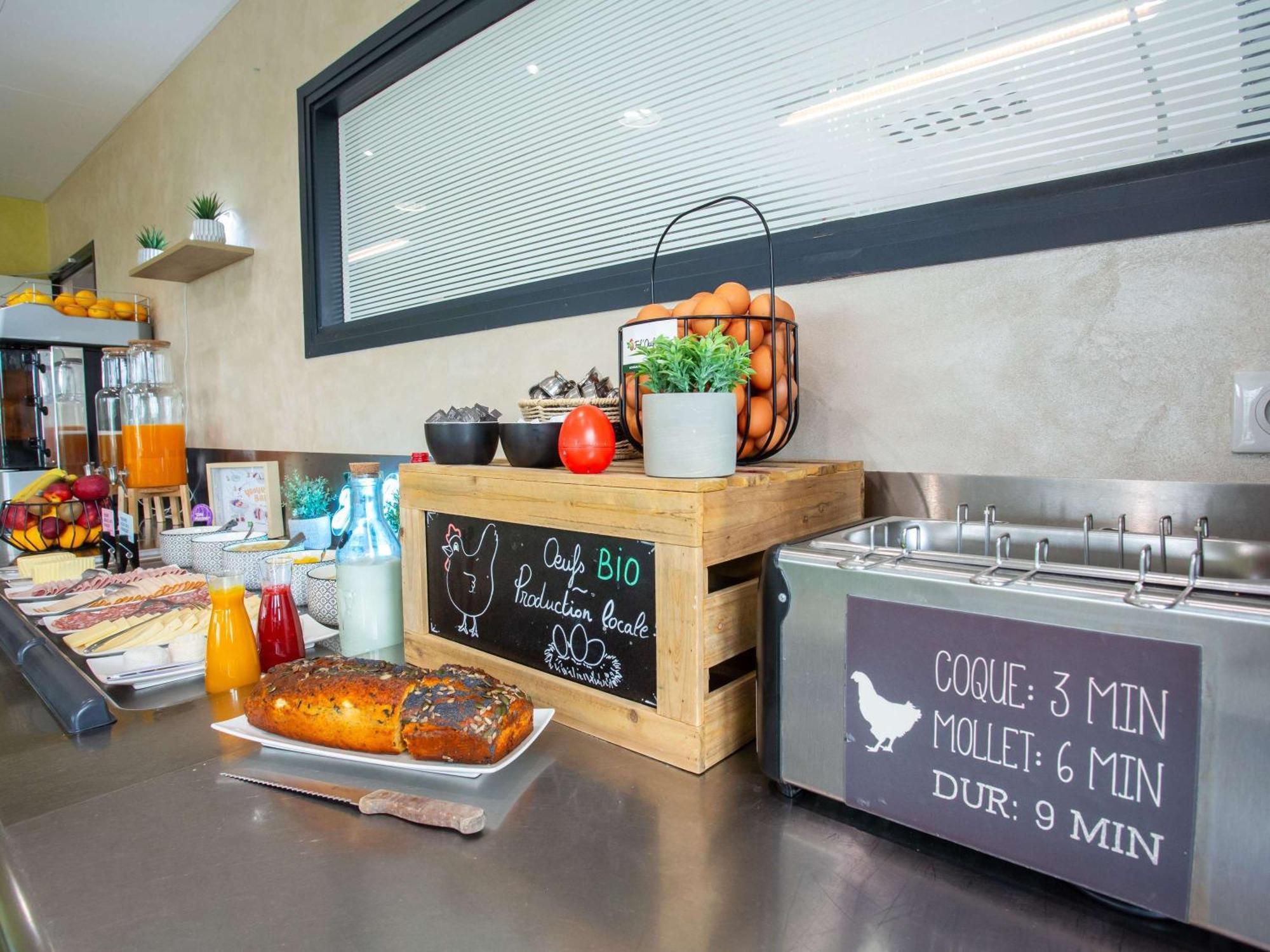 Ibis Styles Bourges Exterior foto