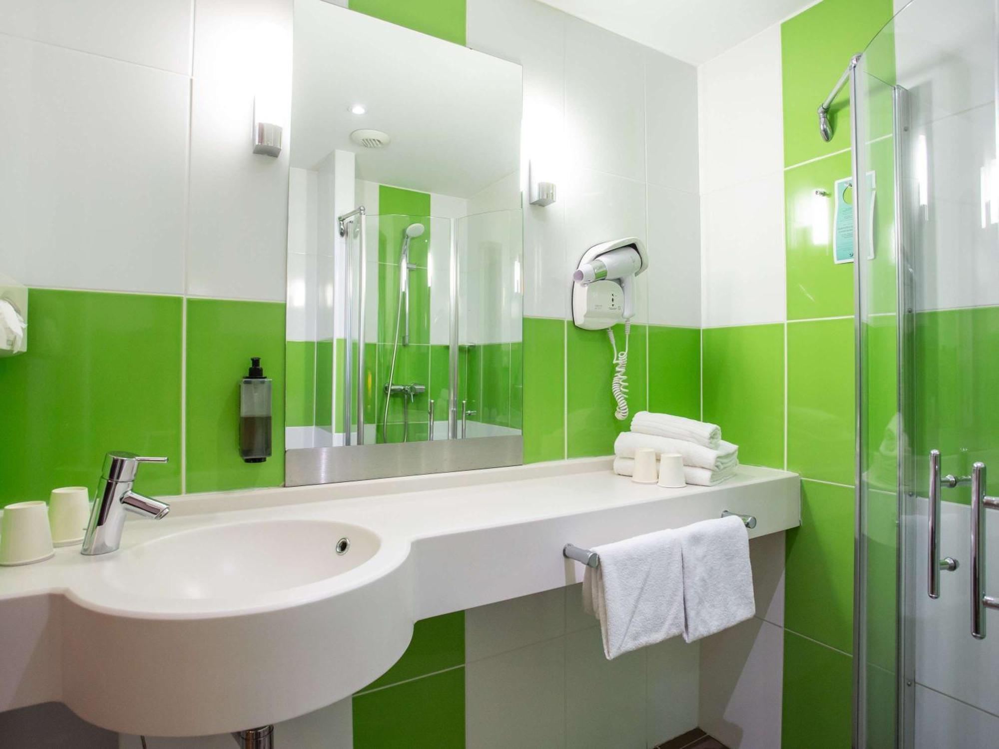 Ibis Styles Bourges Exterior foto